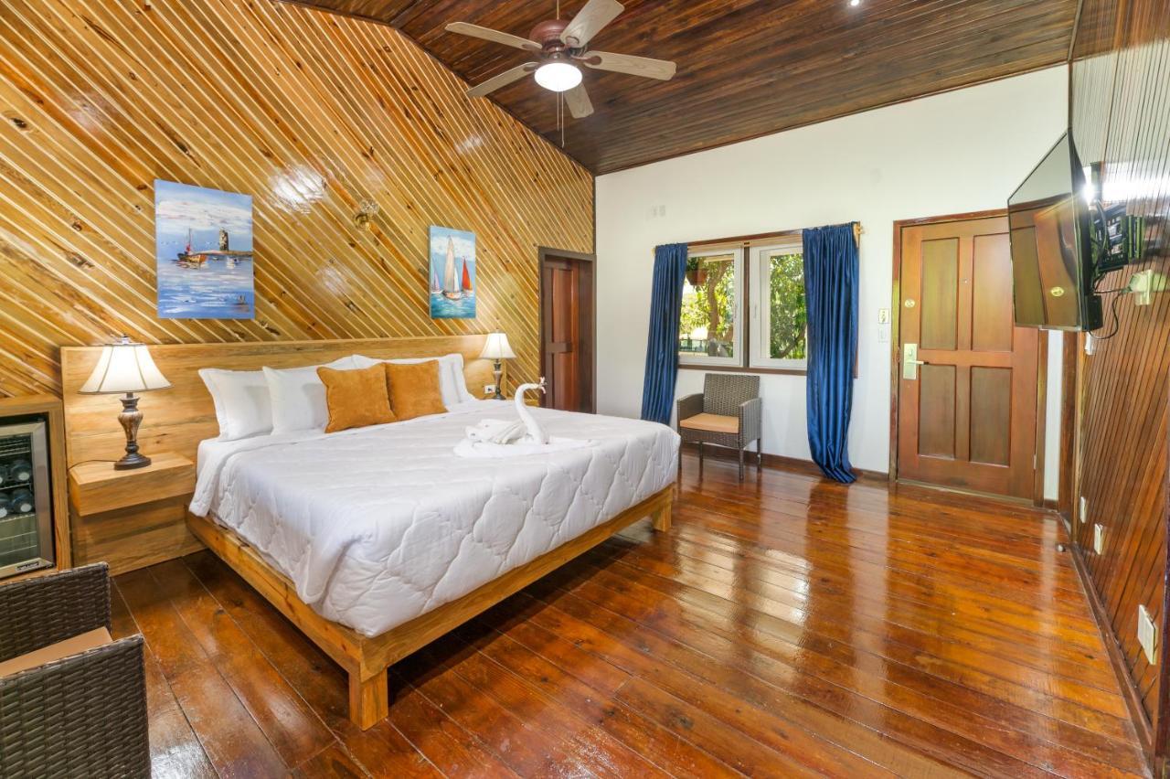 Hotel And Dive Center Roatan Yacht Club French Harbour Zewnętrze zdjęcie