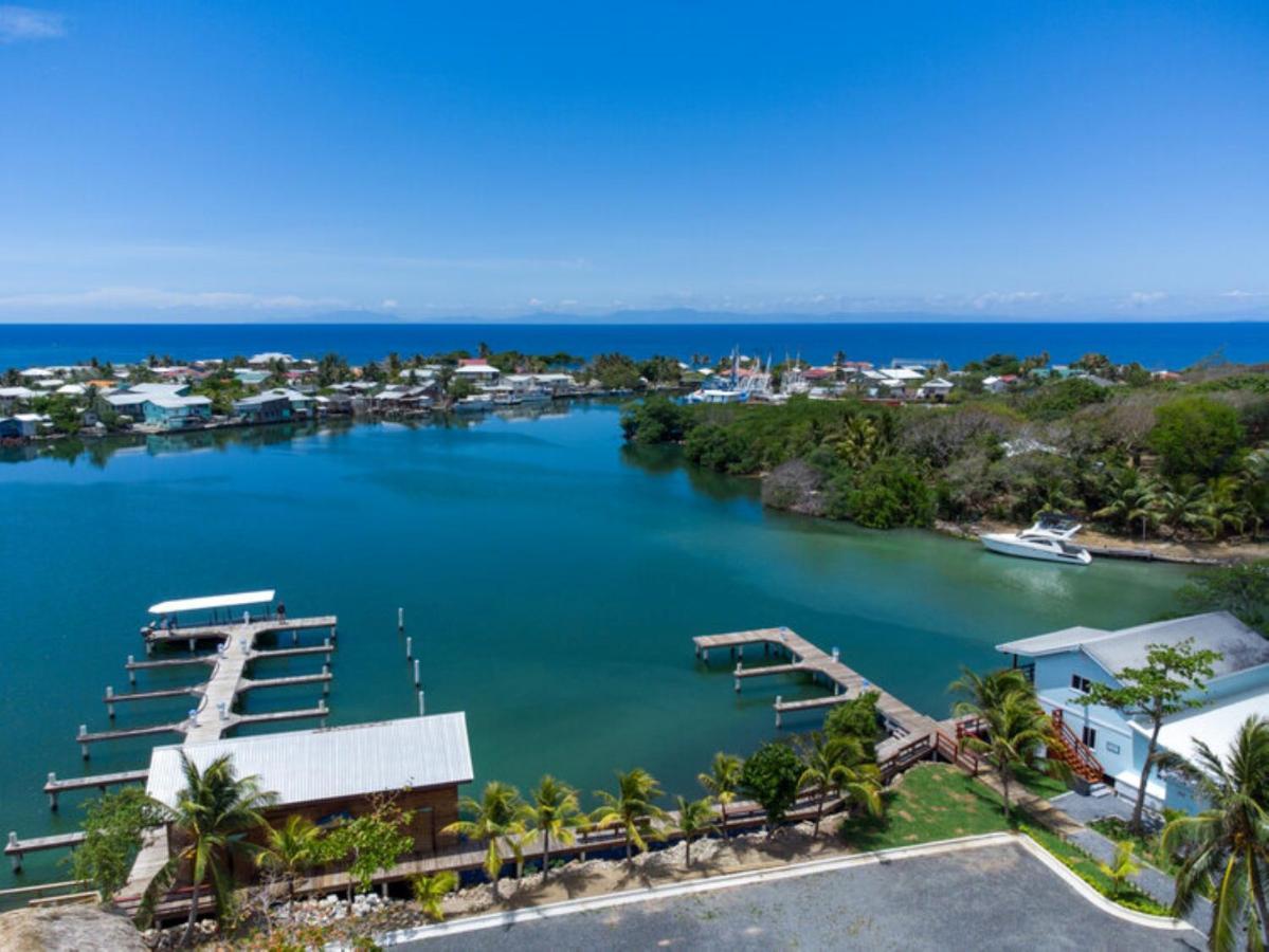 Hotel And Dive Center Roatan Yacht Club French Harbour Zewnętrze zdjęcie