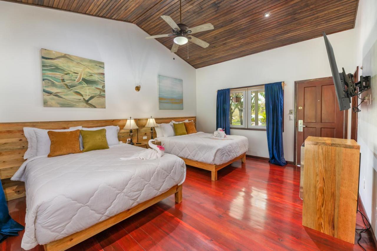 Hotel And Dive Center Roatan Yacht Club French Harbour Zewnętrze zdjęcie